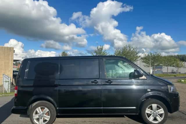 Volkswagen Transporter (2015) thumbnail 6