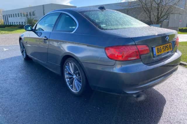 BMW 3-Serie (2011) thumbnail 3