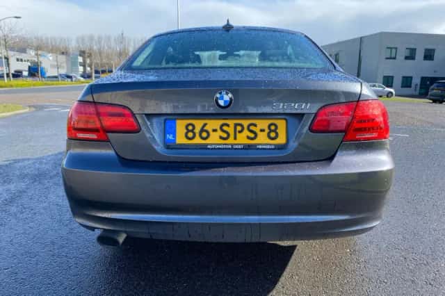 BMW 3-Serie (2011) thumbnail 4