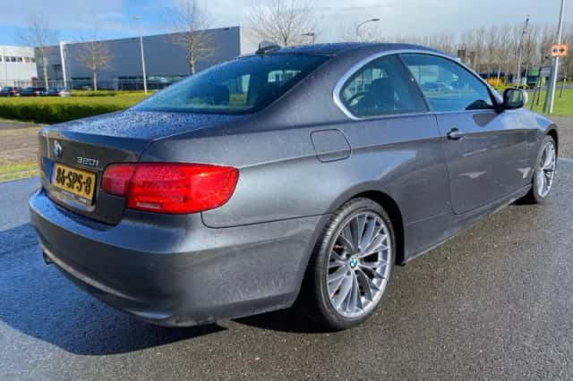 BMW 3-Serie (2011) thumbnail 5