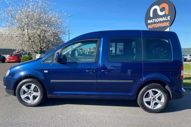 Volkswagen Caddy (2007) thumbnail 2