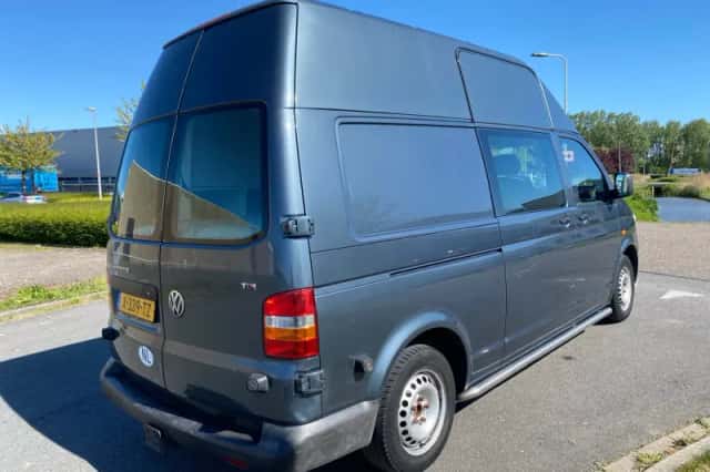 Volkswagen Transporter (2006) thumbnail 5