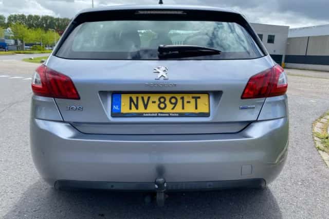 Peugeot 308 (2017) thumbnail 4