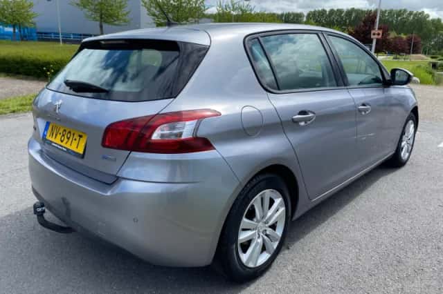 Peugeot 308 (2017) thumbnail 5