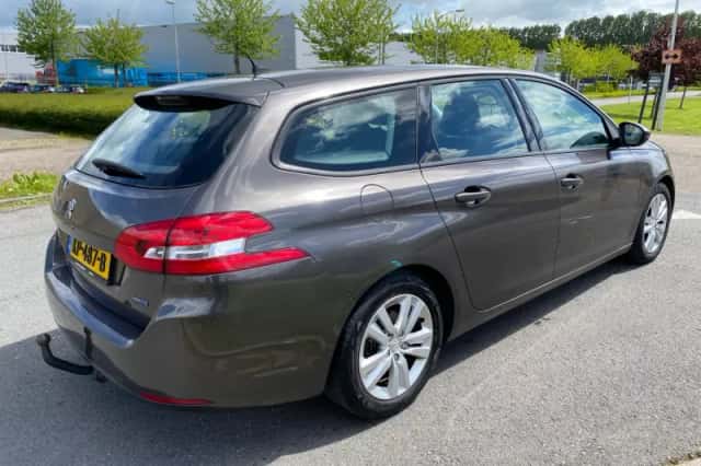 Peugeot 308 (2015) thumbnail 5