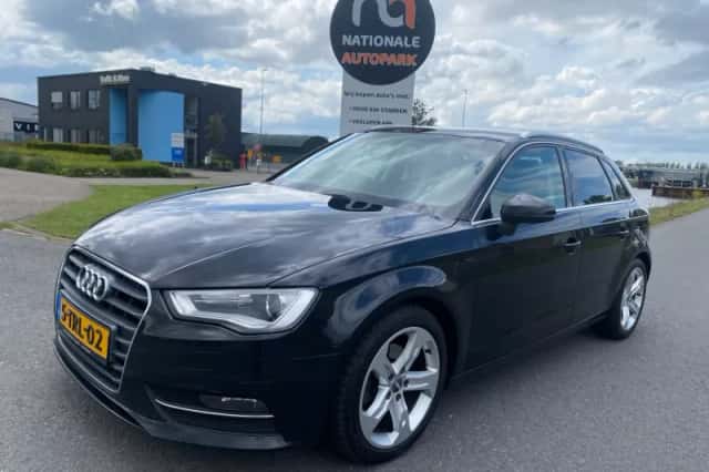 Audi A3 (2013) thumbnail 1
