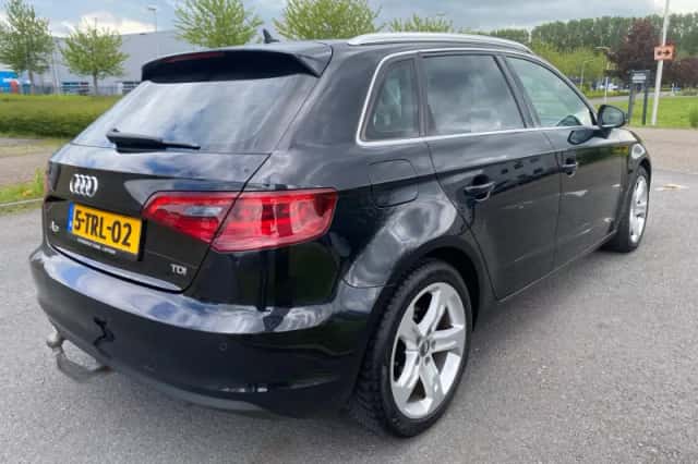 Audi A3 (2013) thumbnail 5