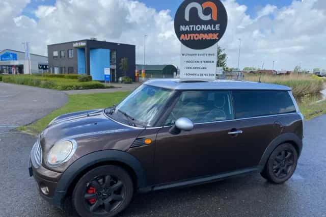 MINI Clubman (2008) thumbnail 1