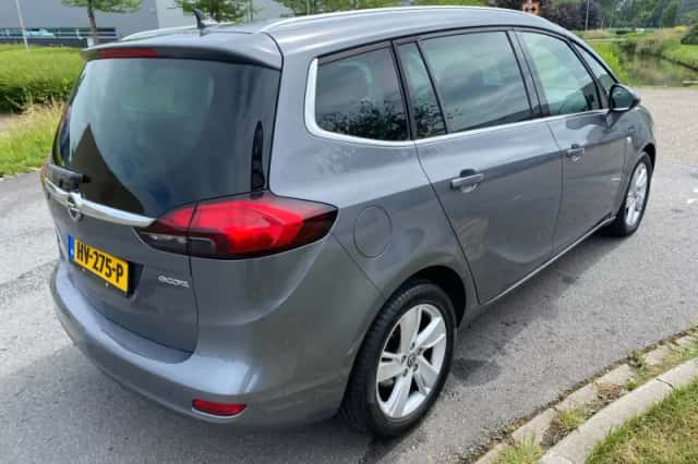 Opel Zafira (2016) thumbnail 5