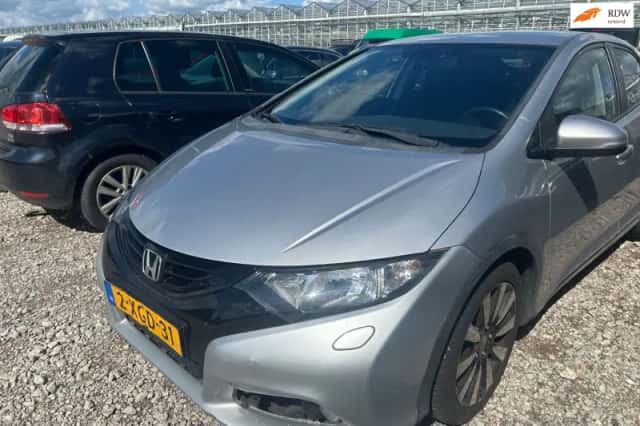 Honda Civic (2014) thumbnail 1