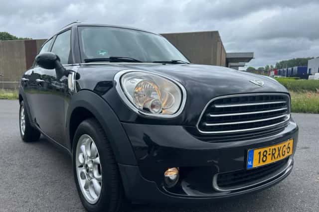 MINI Countryman (2011) thumbnail 6