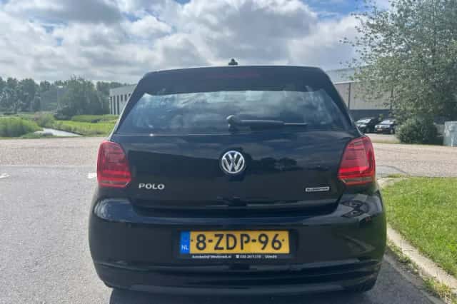 Volkswagen Polo (2014) thumbnail 4