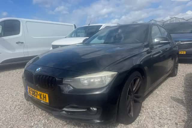 BMW 3-Serie (2014) thumbnail 1