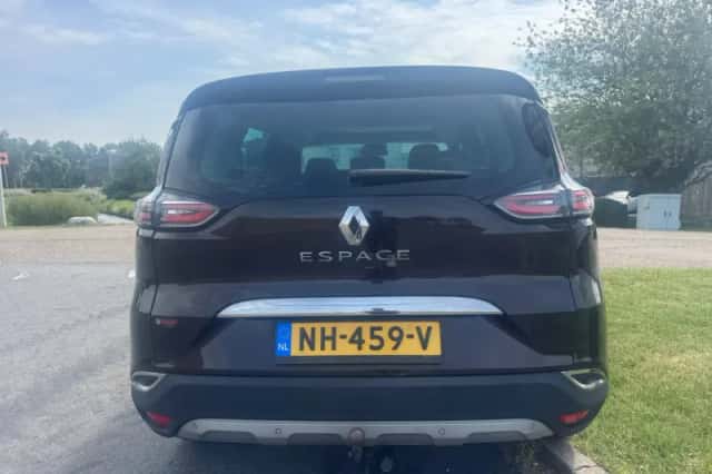 Renault Espace (2016) thumbnail 4