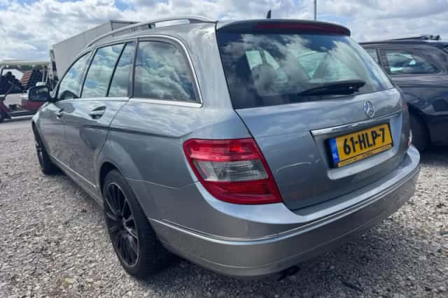 Mercedes-Benz C-Klasse (2009) thumbnail 3