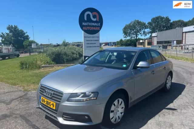 Audi A4 (2009) thumbnail 1