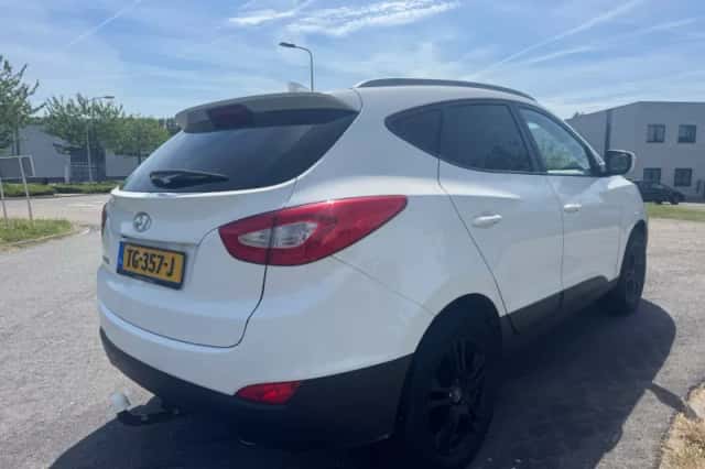 Hyundai ix35 (2014) thumbnail 5