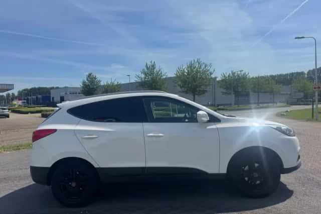 Hyundai ix35 (2014) thumbnail 6