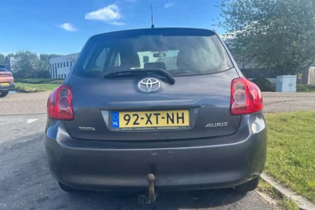 Toyota Auris (2007) thumbnail 4
