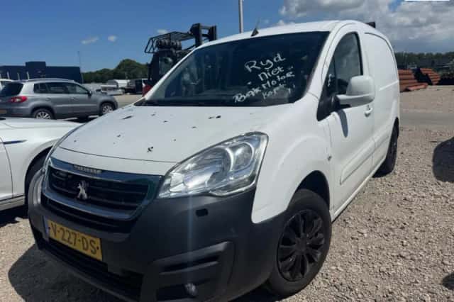 Peugeot Partner (2017) thumbnail 1