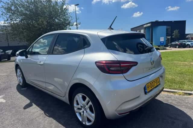 Renault Clio (2020) thumbnail 3