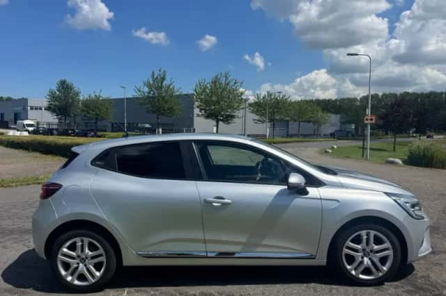 Renault Clio (2020) thumbnail 6
