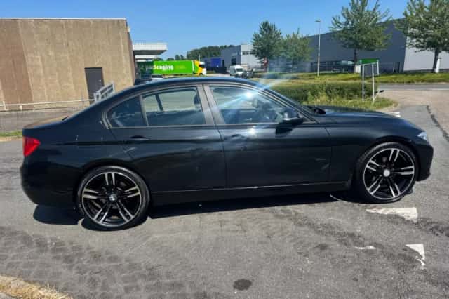 BMW 3-Serie (2014) thumbnail 6