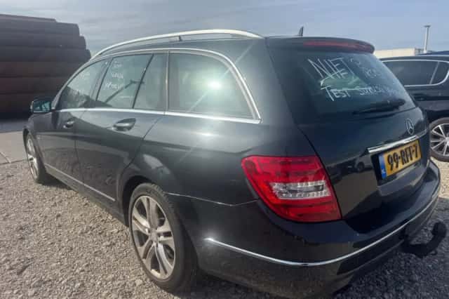 Mercedes-Benz C-Klasse (2011) thumbnail 3