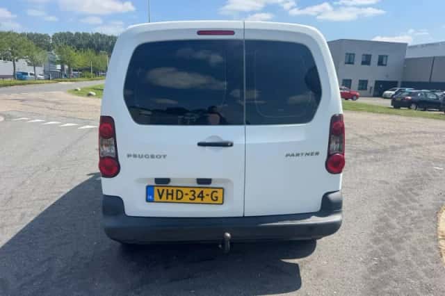 Peugeot Partner (2013) thumbnail 4