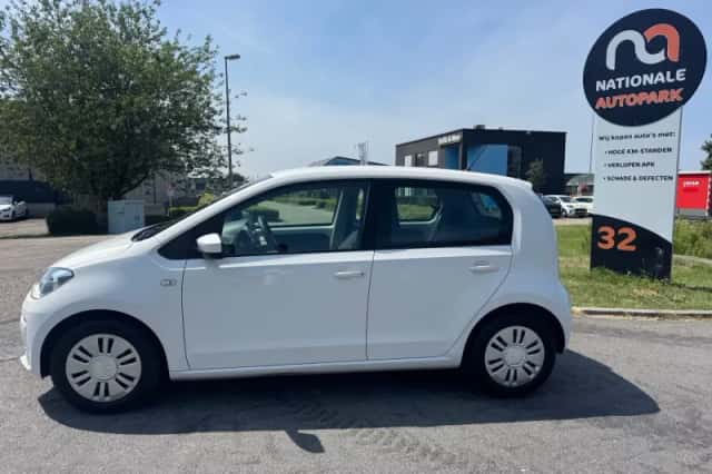 Volkswagen Up! (2014) thumbnail 2
