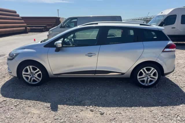 Renault Clio (2016) thumbnail 2