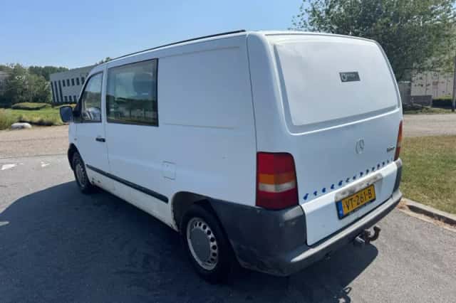 Mercedes-Benz Vito (2001) thumbnail 3