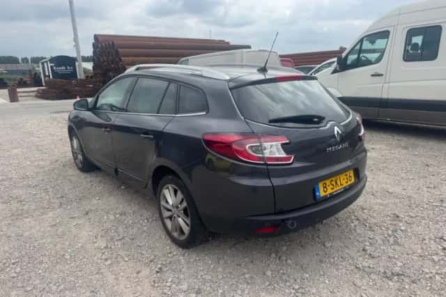 Renault Mégane (2012) thumbnail 4