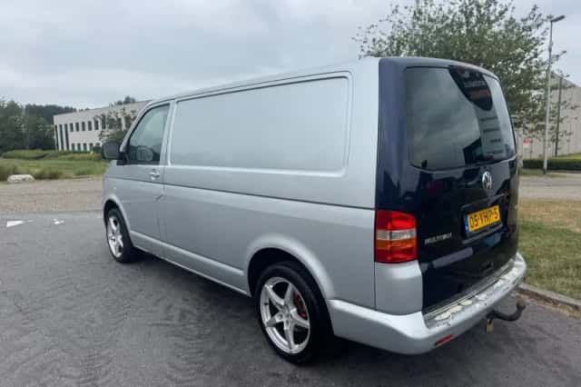 Volkswagen Transporter (2007) thumbnail 3