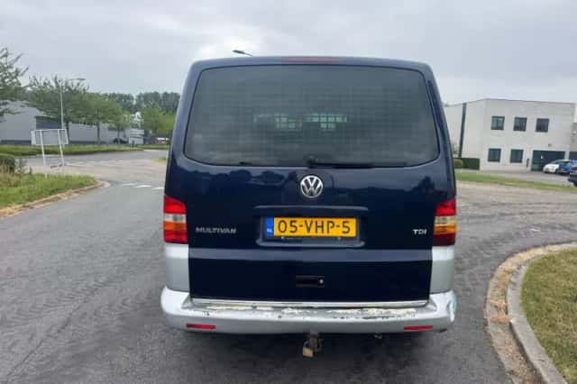 Volkswagen Transporter (2007) thumbnail 4