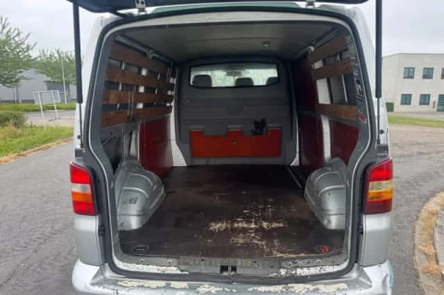 Volkswagen Transporter (2007) thumbnail 5