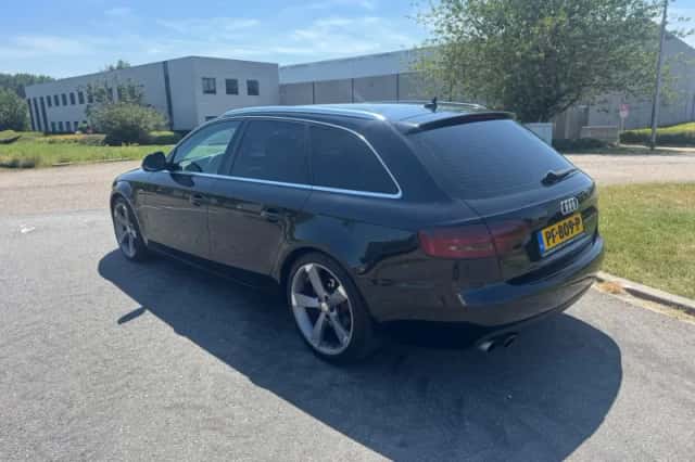 Audi A4 (2008) thumbnail 3