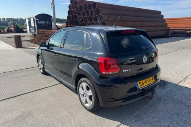 Volkswagen Polo (2011) thumbnail 3