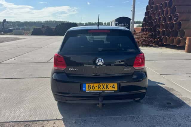 Volkswagen Polo (2011) thumbnail 4