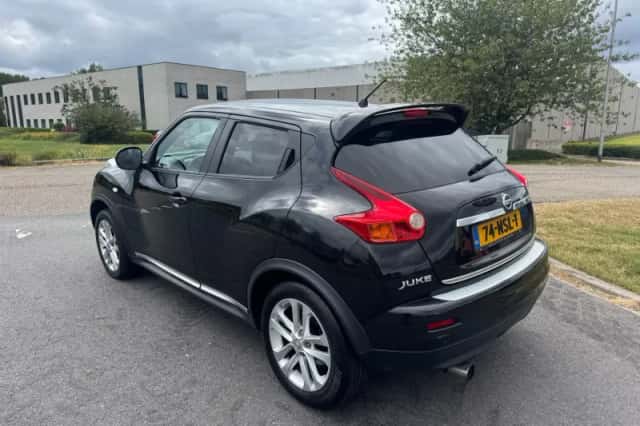 Nissan Juke (2010) thumbnail 3