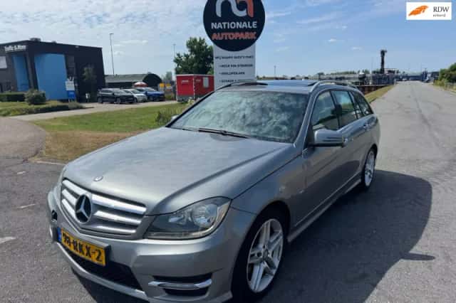 Mercedes-Benz C-Klasse (2011) thumbnail 1