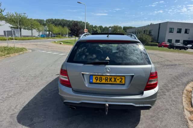 Mercedes-Benz C-Klasse (2011) thumbnail 4