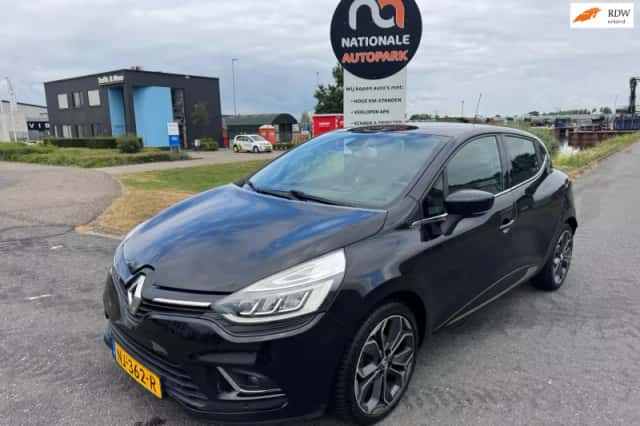 Renault Clio (2017) thumbnail 1