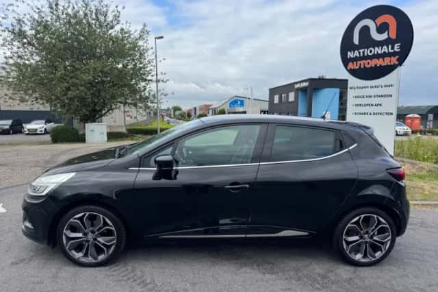Renault Clio (2017) thumbnail 2