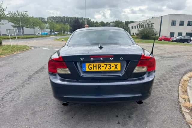 Volvo C70 (2012) thumbnail 4
