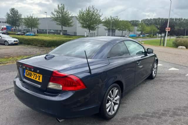 Volvo C70 (2012) thumbnail 5