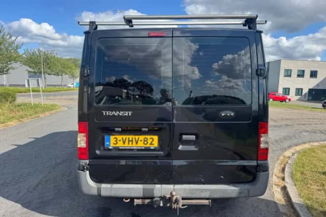 Ford Transit (2010) thumbnail 4