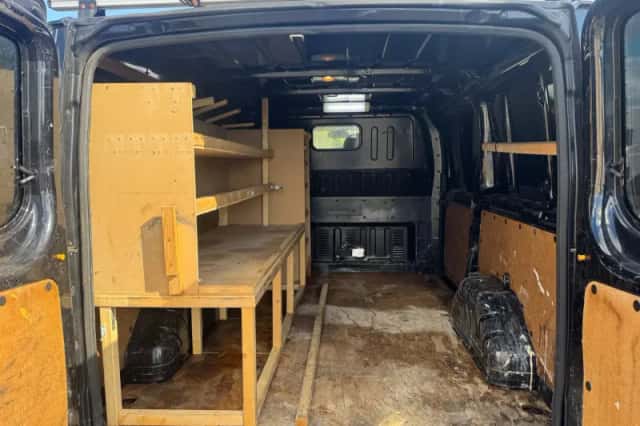 Ford Transit (2010) thumbnail 5