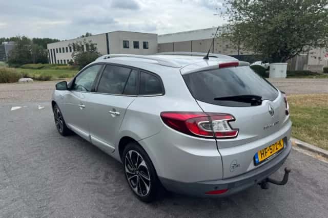 Renault Mégane (2015) thumbnail 3