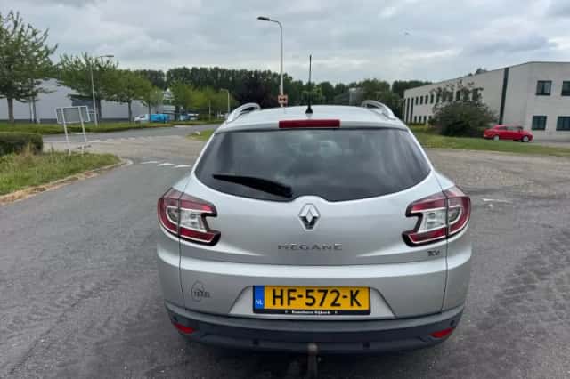 Renault Mégane (2015) thumbnail 4